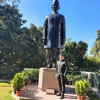 om kant thakur ias