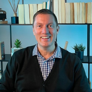 Dr Anton