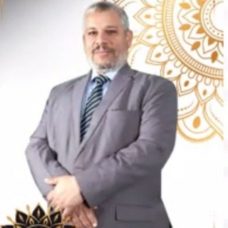 الأستاذ كرم مصطفى