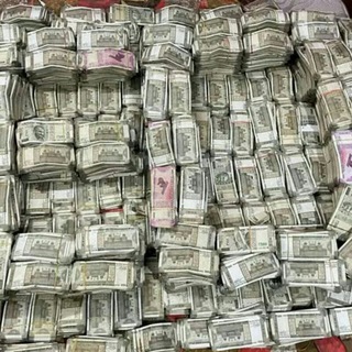 Money looters official