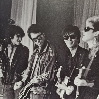 Юрий Каспарян, группа КИНО и их друзья?