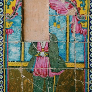 خشت و آینه