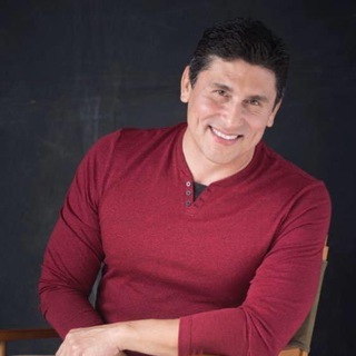 Dr. César Lozano